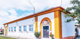 Antiga escola da Amoreira reabre com nova metodologia