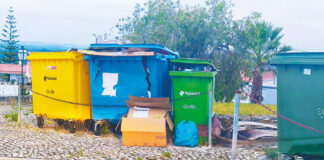 Moradores de Gaeiras denunciam falhas na recolha de lixo