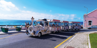 “Comboio” faz a ligação da Green Hill à praia da Foz do Arelho de borla