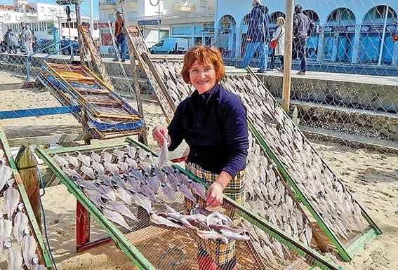 Maria da Nazaré: três gerações à volta do peixe seco