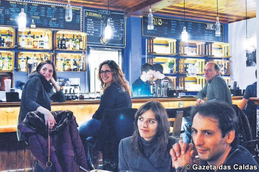 Idosos vão expressar emoções através da fotografia