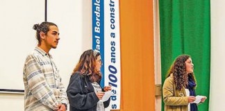 Alunos e seniores celebraram o Dia Mundial da Poesia