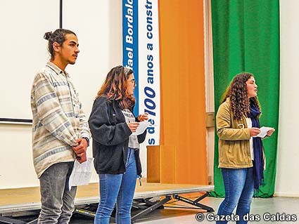 Alunos e seniores celebraram o Dia Mundial da Poesia