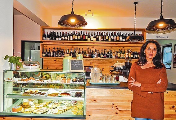 Távola é agora “três em um”: bar, restaurante e café de petiscos