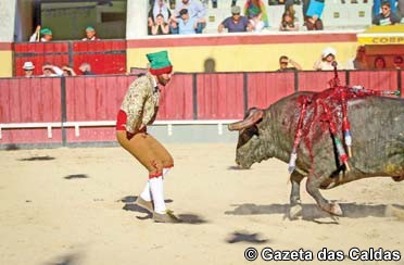 Triunfo forte dos Forcados das Caldas em Vila Franca de Xira