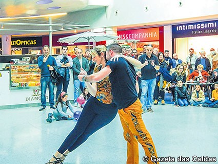 Ritmos afro-latinos animaram o La Vie Gazeta das Caldas