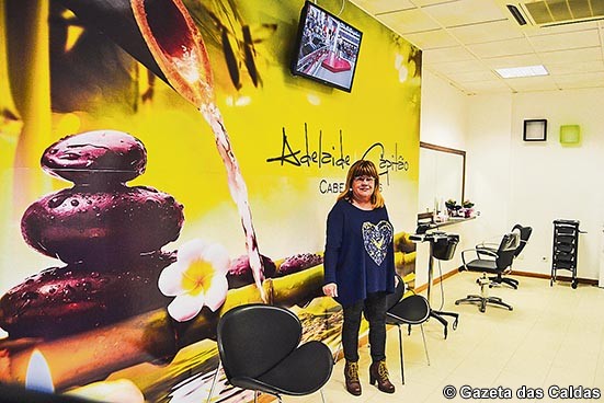 Cabeleireira Adelaide tem nova localização