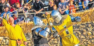 Combatentes medievais do Oeste em torneio em Espanha Gazeta das Caldas